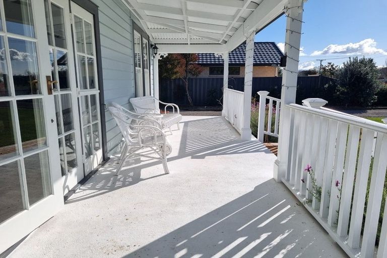 Photo of property in 14 Grey Street, Martinborough, 5711