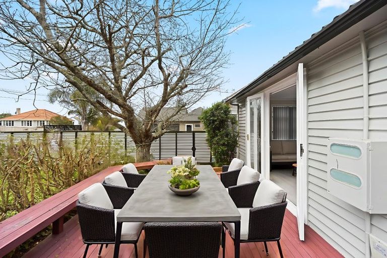 Photo of property in 60 Alfred Street, Fairfield, Hamilton, 3214