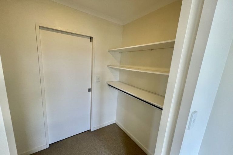 Photo of property in Terrace Heights Apartments, 13c/163 The Terrace, Wellington Central, Wellington, 6011