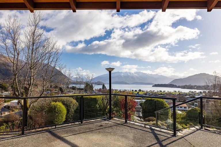 Photo of property in 9 Botting Place, Wanaka, 9305