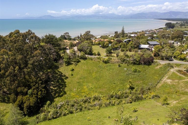 Photo of property in 21 Korepo Road, Ruby Bay, Mapua, 7173