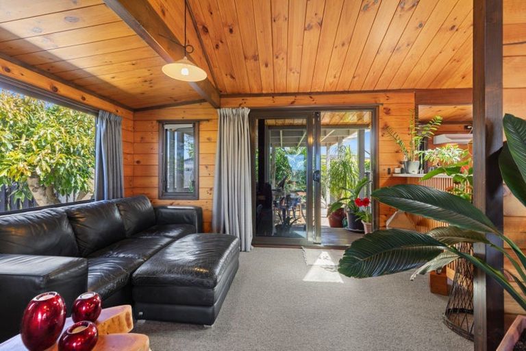 Photo of property in 38 Endeavour Avenue, Welcome Bay, Tauranga, 3112