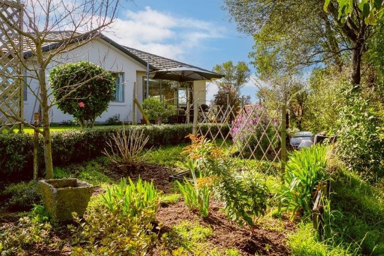 Photo of property in 33 Lakeridge Close, Rangatira Park, Taupo, 3330