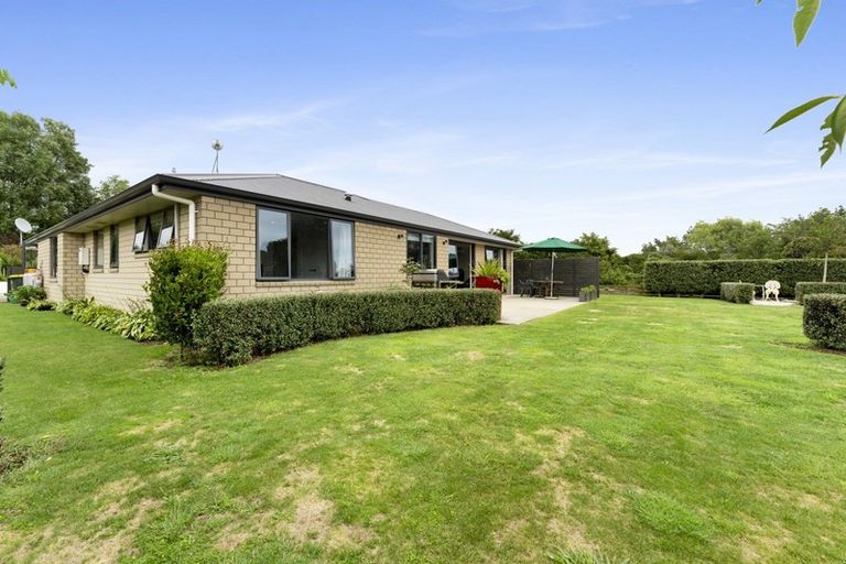 Photo of property in 1369 Egmont Road, Egmont Village, Inglewood, 4386