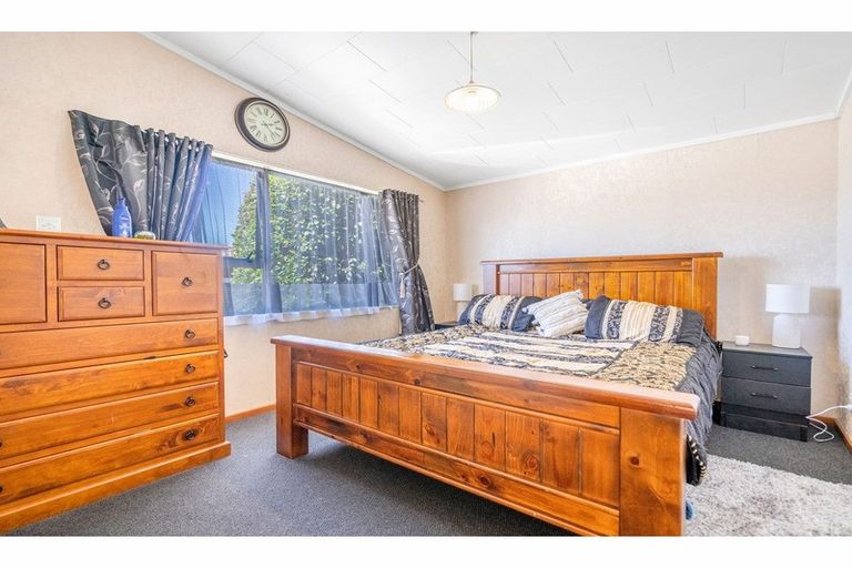 Photo of property in 678 Tweed Street, Newfield, Invercargill, 9812