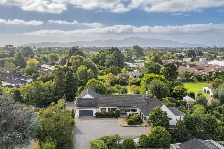 Photo of property in 114 Main Road South, Raumati Beach, Paraparaumu, 5032
