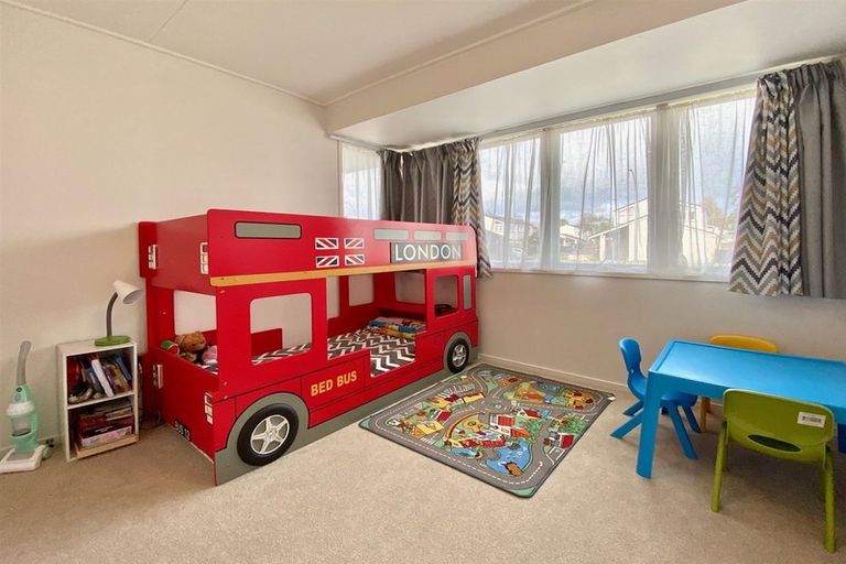 Photo of property in 40 Hamilton Drive, Waiuku, 2123