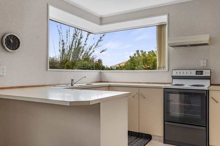 Photo of property in 39 Seadown Crescent, Amberley, 7410