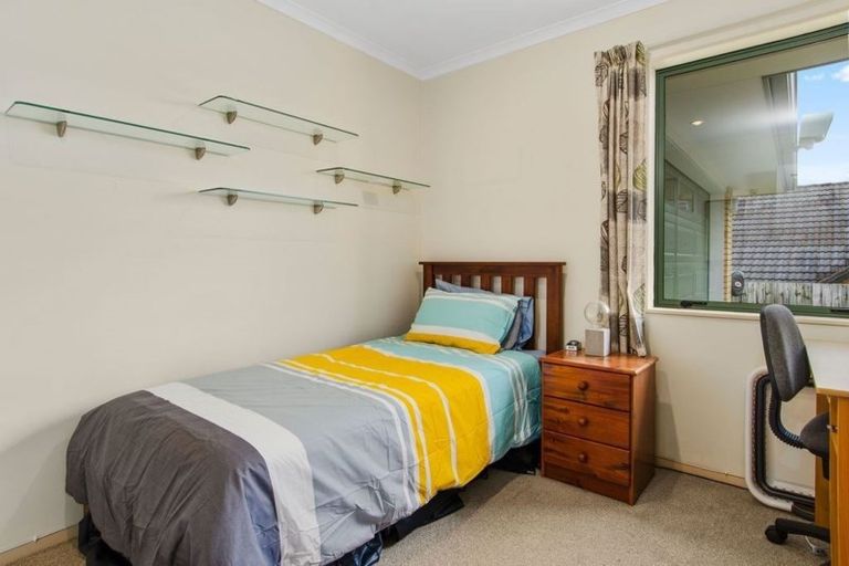 Photo of property in 14 Tauranga Place, Orewa, 0931
