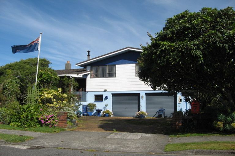 Photo of property in 7 Cook Street, Carters Beach, Westport, 7825