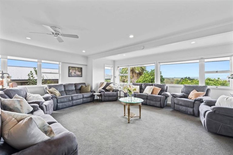 Photo of property in 2 Bickerstaffe Road, Maungaturoto, 0520