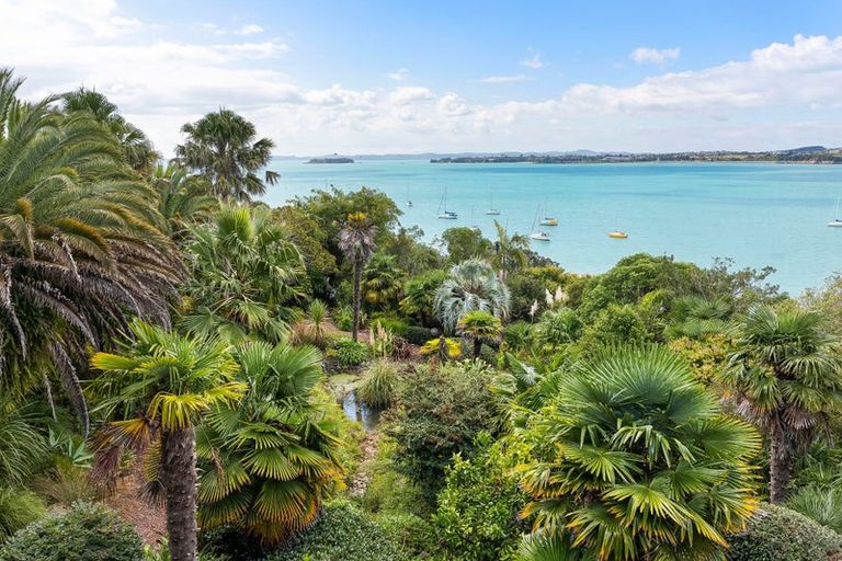 Photo of property in 220 Sandspit Road, Shelly Park, Auckland, 2014
