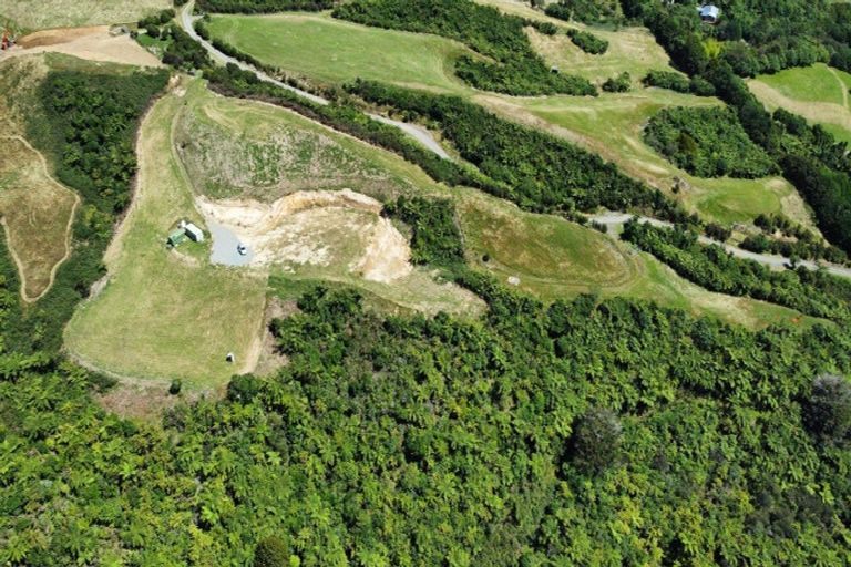 Photo of property in 141 Kaitawa Road, Hautere, Otaki, 5582