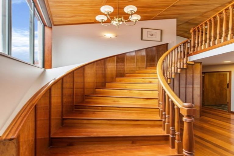 Photo of property in 134h Rangatira Road, Beach Haven, Auckland, 0626