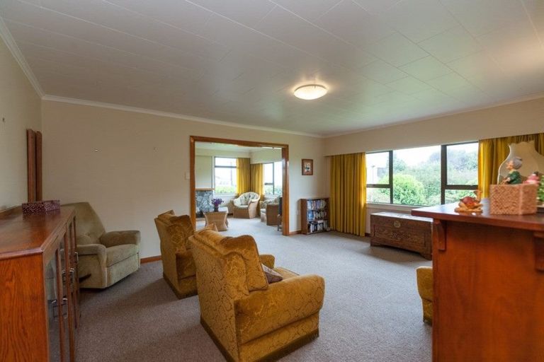 Photo of property in 4 Mission Street, Moturoa, New Plymouth, 4310