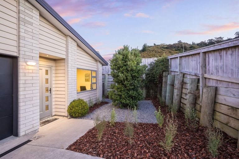 Photo of property in 3 Gennaker Lane, Whitby, Porirua, 5024