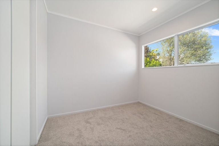 Photo of property in 13 Gala Place, Henderson, Auckland, 0612