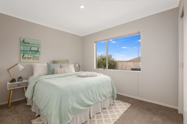 Photo of property in 25 Milford Street, Aotea, Porirua, 5024