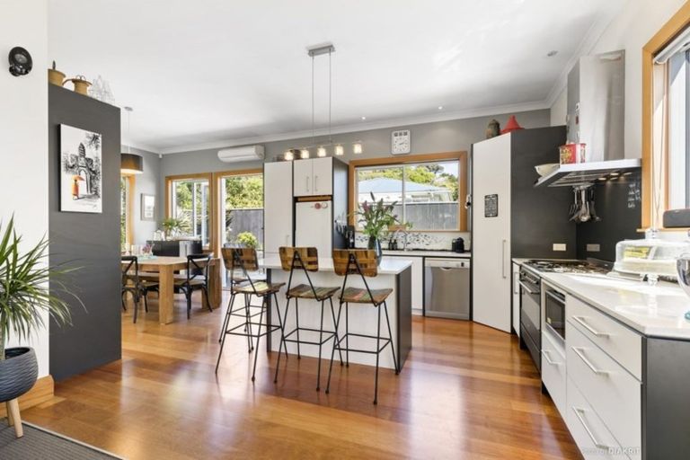 Photo of property in 64 Burgess Road, Johnsonville, Wellington, 6037