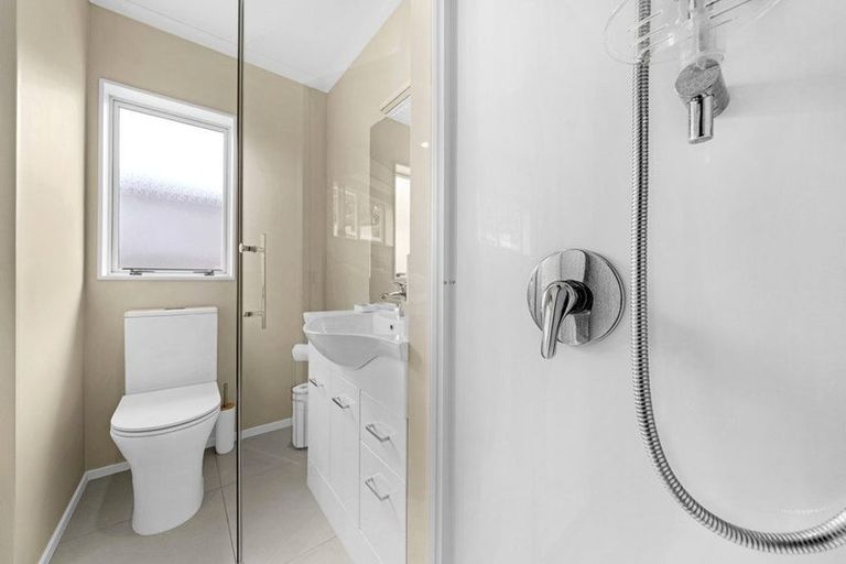 Photo of property in 12 Avonglen Court, Wattle Downs, Auckland, 2103