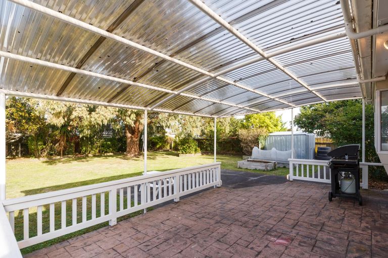 Photo of property in 77 Abraham Crescent, Milson, Palmerston North, 4414