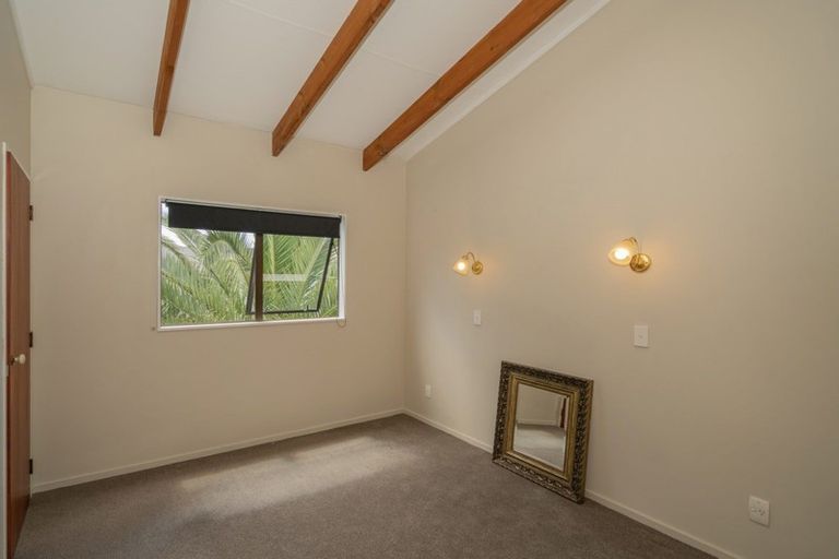 Photo of property in 5 Surf Street, Whitianga, 3510