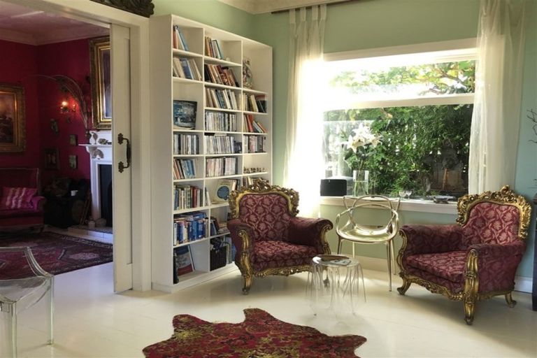 Photo of property in 46 Rodrigo Road, Kilbirnie, Wellington, 6022