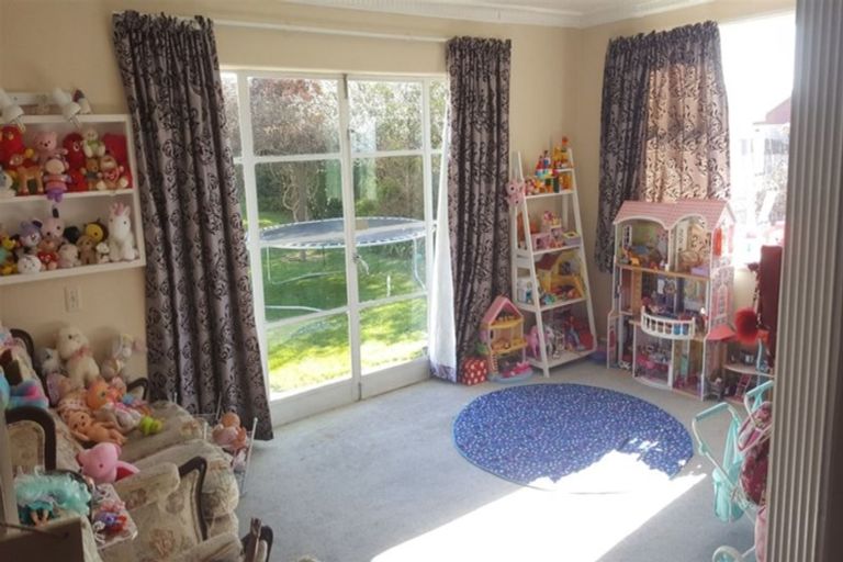 Photo of property in 70 Shearman Street, Waimate, 7924