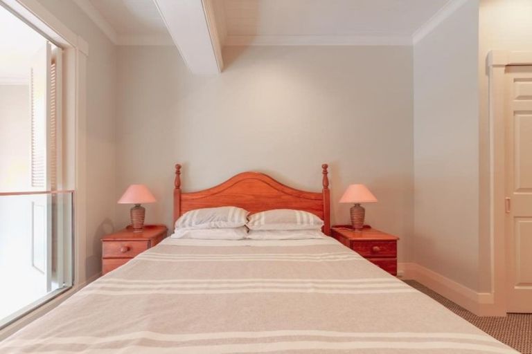 Photo of property in Whitmore Apartments, 7c Stout Street, Wellington Central, Wellington, 6011