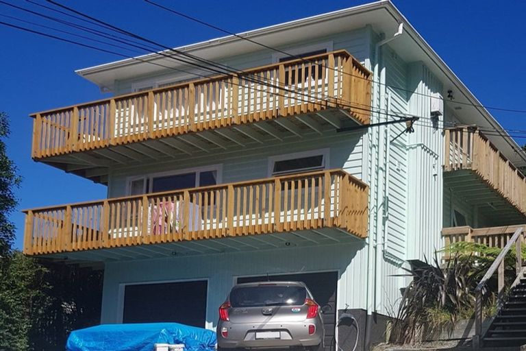 Photo of property in 2/123 Makara Road, Karori, Wellington, 6012