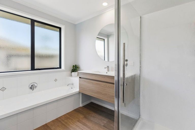 Photo of property in 710 Gloucester Road, Papamoa Beach, Papamoa, 3118