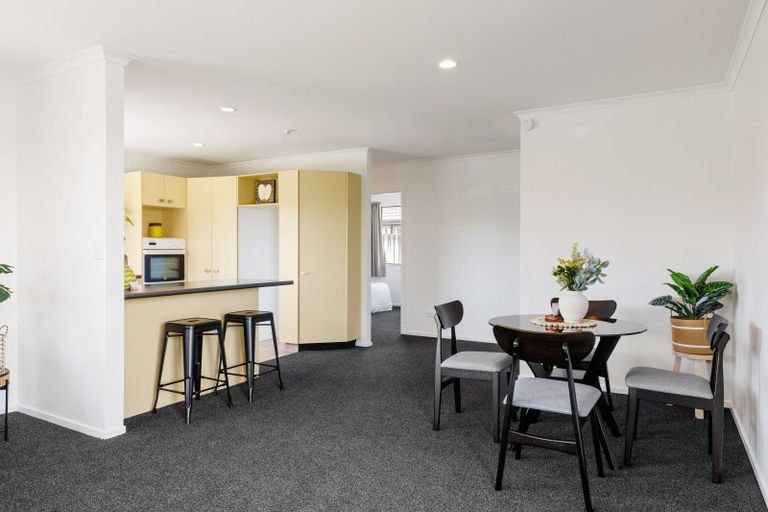 Photo of property in 15 Farnham Close, Rototuna North, Hamilton, 3210