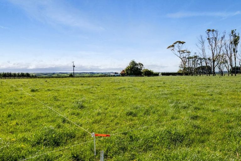 Photo of property in 389 Fraser Road, Normanby, Hawera, 4673