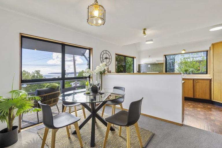 Photo of property in 14a Duncansby Road, Stanmore Bay, Whangaparaoa, 0932