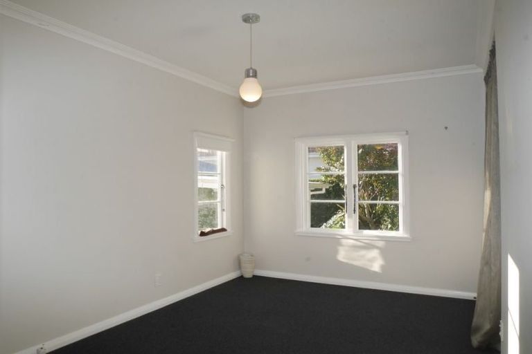 Photo of property in 179 Raumati Road, Raumati Beach, Paraparaumu, 5032