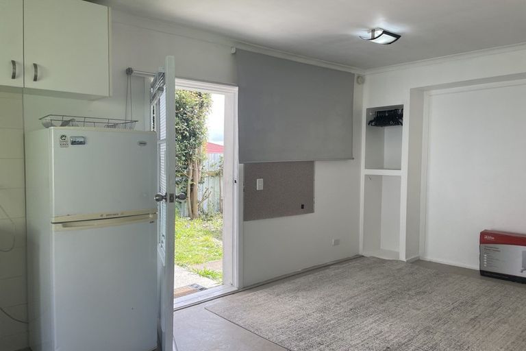 Photo of property in 2/46a Salisbury Road, Birkdale, Auckland, 0626