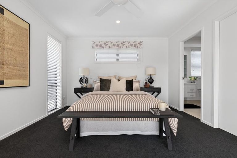 Photo of property in 52 Carrington Drive, Papamoa Beach, Papamoa, 3118