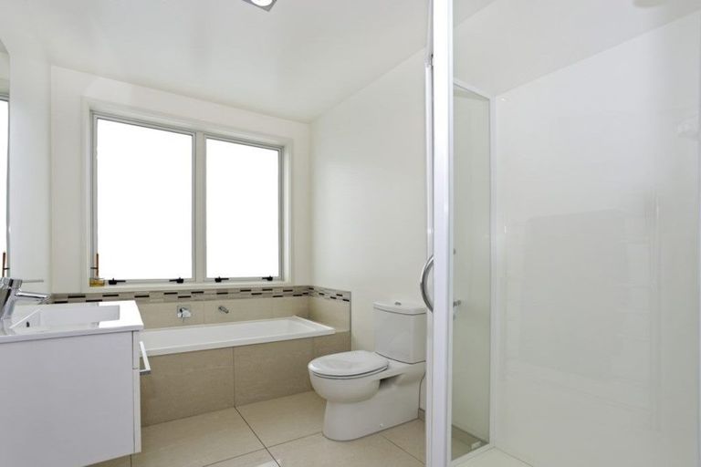 Photo of property in 5 Butterworth Crescent, Papamoa Beach, Papamoa, 3118