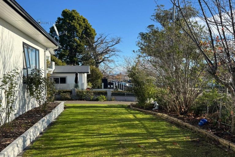 Photo of property in 48 Te Mata Road, Havelock North, 4130