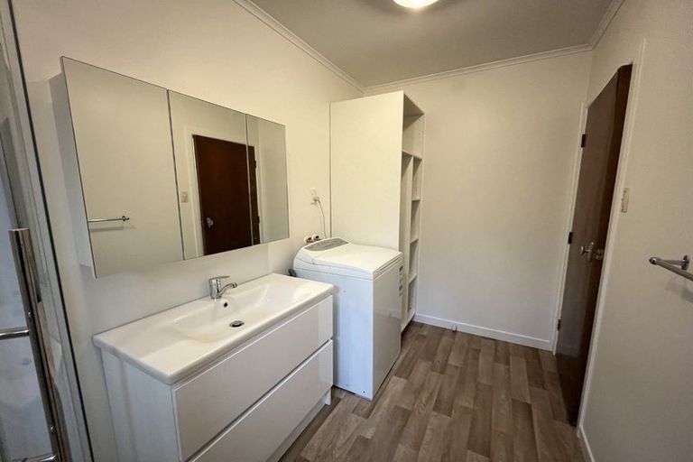 Photo of property in 17 Fraser Avenue, Johnsonville, Wellington, 6037