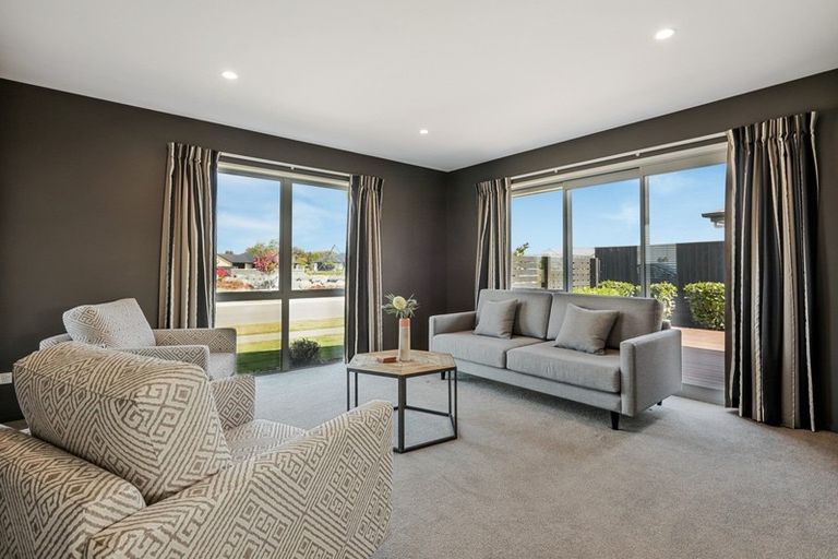 Photo of property in 14 Strauss Drive, Rolleston, 7614