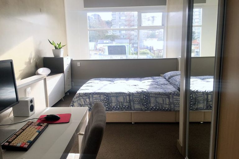 Photo of property in Canvas Apartments, 11/307 Willis Street, Te Aro, Wellington, 6011