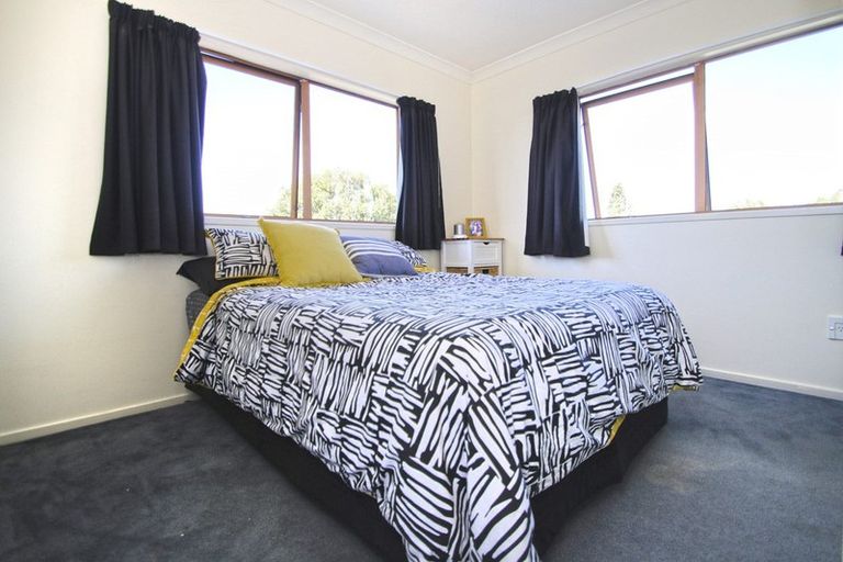 Photo of property in 2 Kapua Place, Taupo, 3330