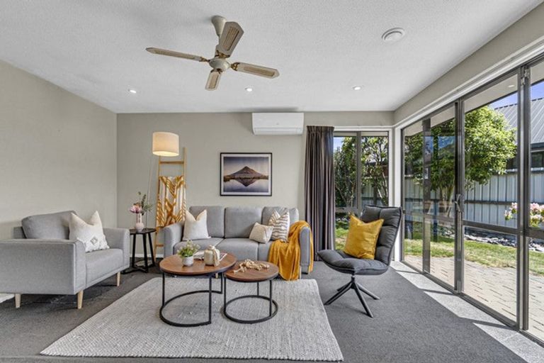 Photo of property in 6 Shenley Drive, Belfast, Christchurch, 8051