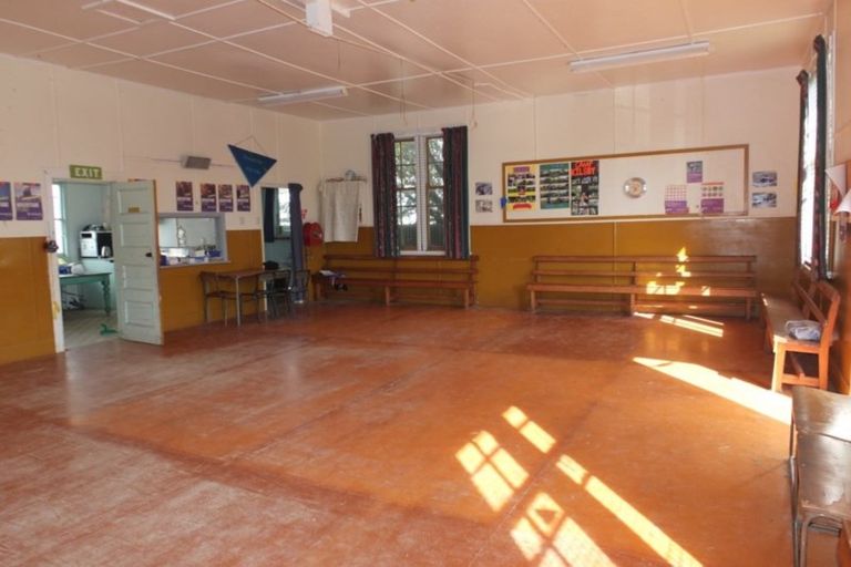 Photo of property in 16 Whyte Street, Foxton, 4814