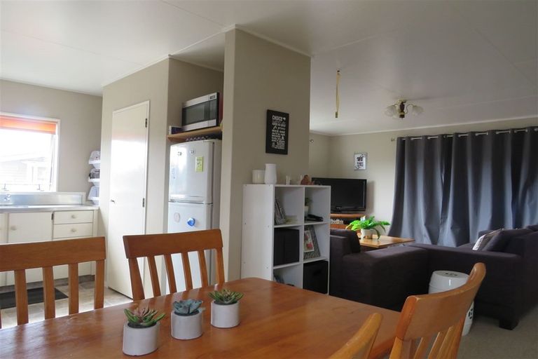 Photo of property in 18a Shortt Street, Foxton Beach, Foxton, 4815