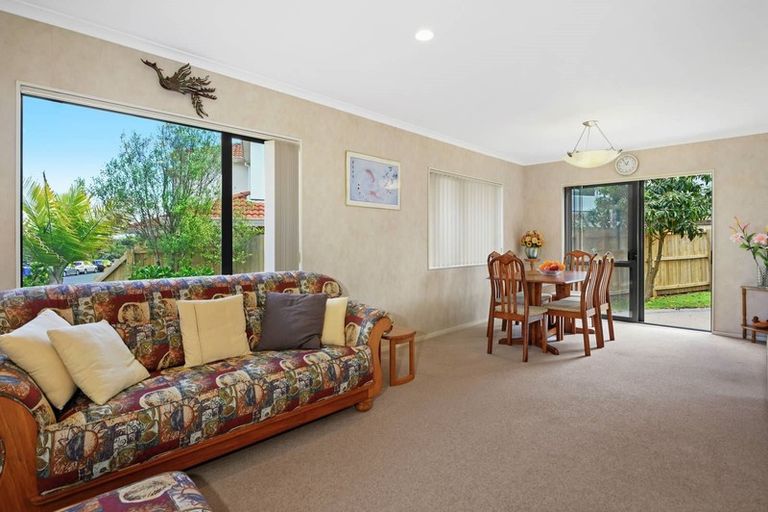 Photo of property in 33 Matarangi Road, East Tamaki, Auckland, 2013