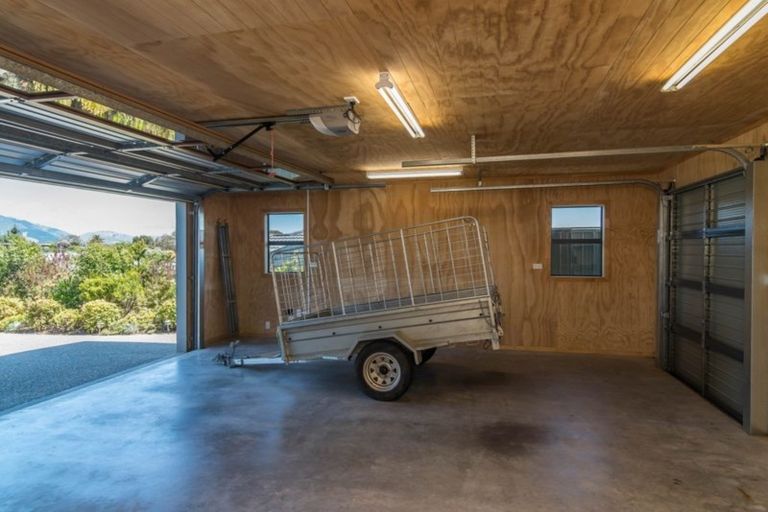 Photo of property in 10 Simpson Crescent, Raumati Beach, Paraparaumu, 5032