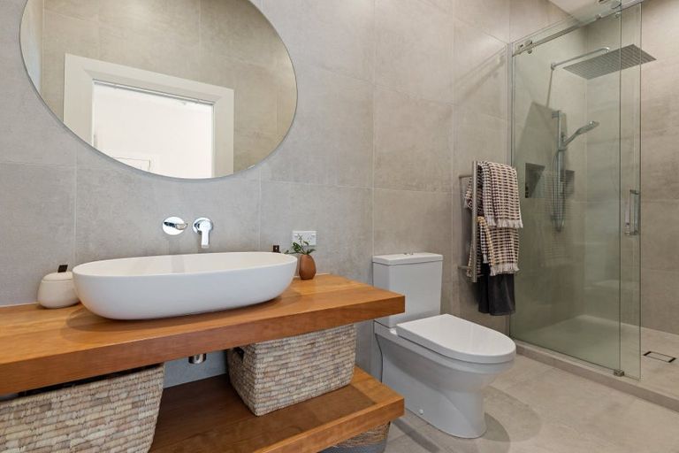 Photo of property in 222 River Road, Claudelands, Hamilton, 3214