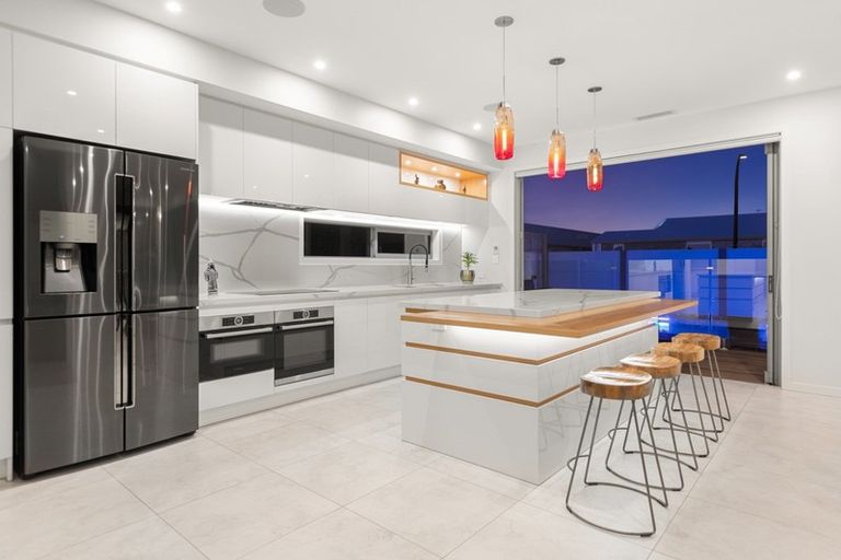 Photo of property in 64 Sandhurst Drive, Papamoa Beach, Papamoa, 3118